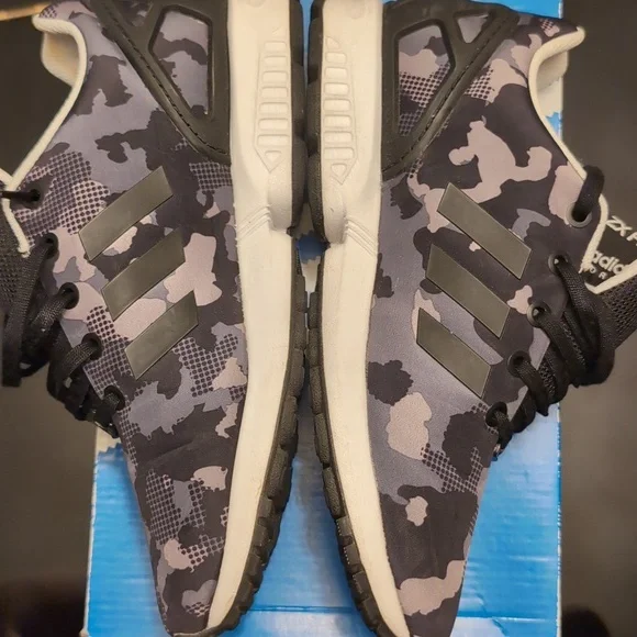 Adidas Unisex ZX Flux J Camo Sneakers - Picture 4 of 14